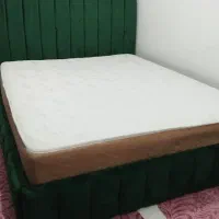 تخت ‌با‌تشک