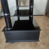 میز تلویزیون شیشه ای