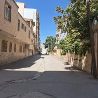 مدرس ابتدای ۱۰ متری دوم ۱۰۰ متر ویلایی کلنگی