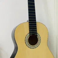 یک عددگیتار کلاسیک
