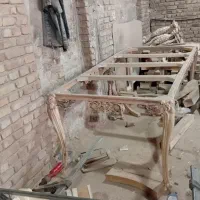 یک عدد میز غذا خوری ۸نفرههمراه با ۸ عدد صندل