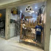 دکور و ویترین فروشگاه واگذاری با دوربین و غیره