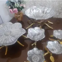 سرویس پذیرایی شیک و گلدان دکوری