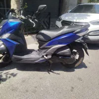 j200