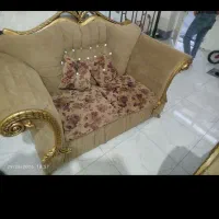 مبل نیم سلطنتی