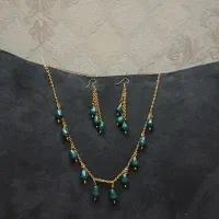 گردنبند و گوشواره دست ساز