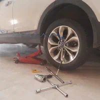 آپاراتی و پنچری در محل