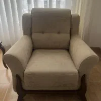 مبل 7 نفره بسیار تمیز