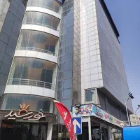 اجاره-یک-طبقه-کامل-یک-پاساژ-به-یک-یا-دو-برند-یکجا