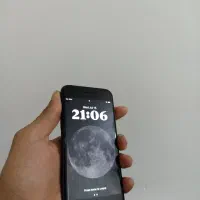 ایفون se 2020