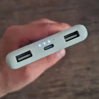 پاوربانک سبک فست شارژ شیائومی مدل2025+قاب‌و کابل