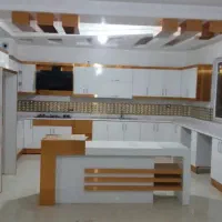 تزئینات داخلی ساختمان دوستان