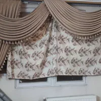 والان پرده دو تکه‌ای
