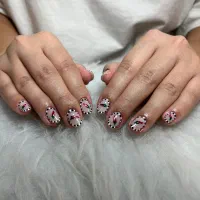 آموزش تخصصی لاین ناخن با قیمت ویژه و مدرک