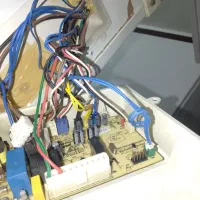 تعمیر انواع یخچال درب منزل و محل کارشما