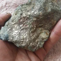 مشکوگ شهاب سنگ وزن۷۰۰گرم با جذب اهنربا قیمت توافقی