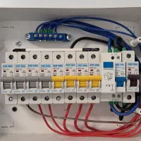 برق کار ساختمان و صنعتی عزیزیان برقکار سراسراصفهان