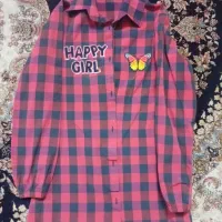 شال و لباس هر چی می بینی دویست هزار تومان