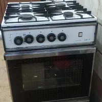 یک عدد فرگاز بسیار تمیز و سالم قطعات اصلی