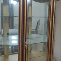 ویترین رنگ طلایی قهوه‌ای