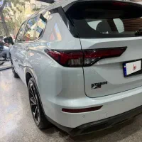 میتسوبیشی اوتلندر ۲۰۲۳ HLINE تک دف درحدصفر