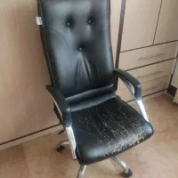 صندلی چرخدار اداری