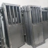 درب انباری ۳۷۵ع۴ درب حیاطی ۸۳۳۸ درب پی وی سی۲۸۷ف۳