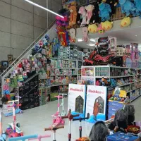 استخدام آقا جوان