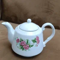 قوری گل سرخی و قوری گل انگوری