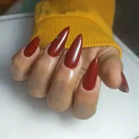 آموزش کاشت ناخن