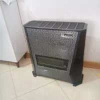 دو عدد بخاری با یک عدد ویترین