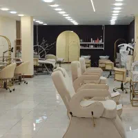 جذب نیروی خانم در ارایشگاه زنانه