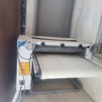 دستگاه نان پهن کن ۵۰ سانتی در حد نو