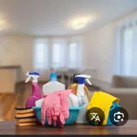 خدمه و نظافتکار منزل هستم