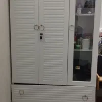 کمد لباس در حد نو