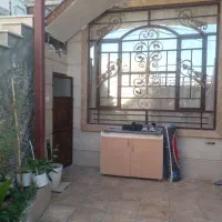 یک عدد خانه به رهن‌واجاره داده میشود