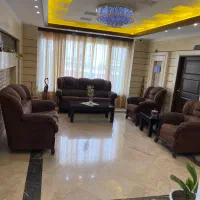 مبل راحتی ۷ هفت نفره با جلو مبلی و عسلی دست دوم