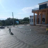 بتن ریزی با ماله پروانه