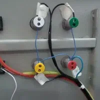 خدمات  برق و رفع عیب و خدمات جالب برق