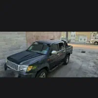 کــاپــرا پــیــکـاپ تــویــتـا