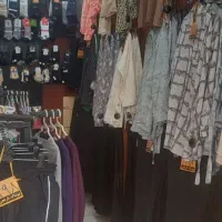فروشنده لباس و لباس‌زیر زنانه