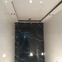 کارگر ساده برای کاشی کاری