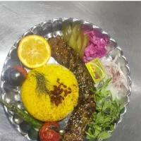 استخدام همکار خانوم