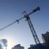خدمات تاور کرین و آسانسور کارگاهی