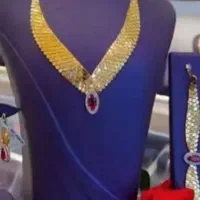 کارگر ساده خانم جهت برش پارچه وآماده سازی وچسبکاری