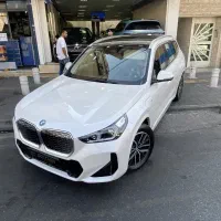 بی ام و ix1 2025