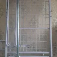 تخت فلزی