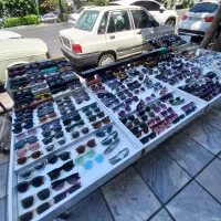 فروشنده برای بساط