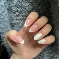 کاشت ناخن شینیون و فر با تخفیف ویژه تنها۳۰۰تومان