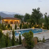 باغ-2500-متری-200-متر-زیربنا-فلت-تاپ-لوکیشن-رادفر